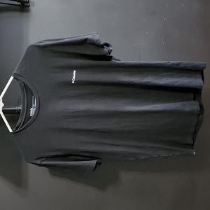 Columbia t shirt